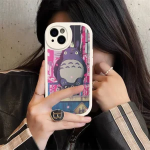 Coque iPhone Totoro Ville