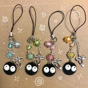Porte-clés à breloques Susuwatari