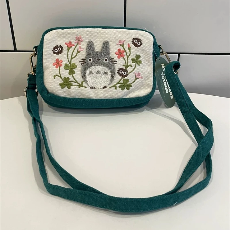 Sac à Bandoulière Brodé Totoro – Image 2